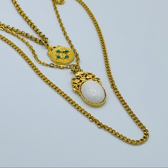 Vintage Necklace Unsigned Tiered 3 chains - Picture 2 of 5